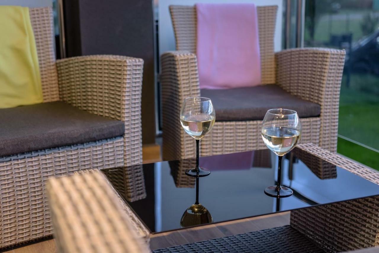 Perfekt Apartments 5 Morz เชียโนเซตี ภายนอก รูปภาพ